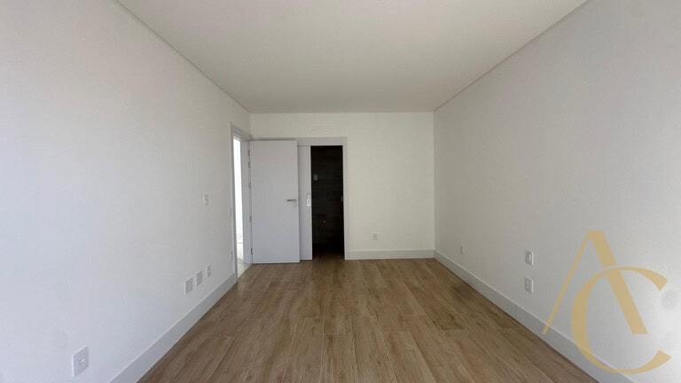Apartamento à venda – 3 suítes – João Paulo – Florianópolis/SC.
