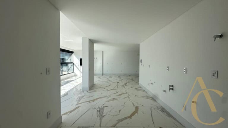 Apartamento à venda – 3 suítes – João Paulo – Florianópolis/SC.