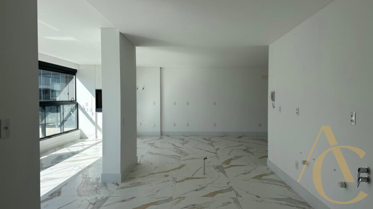 Apartamento à venda – 3 suítes – João Paulo – Florianópolis/SC.