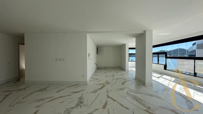 Apartamento à venda – 3 suítes – João Paulo – Florianópolis/SC.