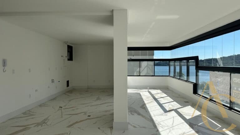 Apartamento à venda – 3 suítes – João Paulo – Florianópolis/SC.