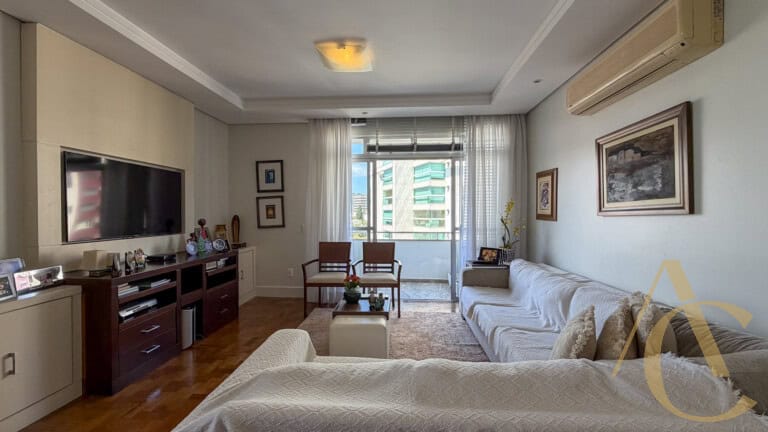 Apartamento à venda – 3 quartos sendo 1 suíte – vista mar – Centro | Florianópolis/SC