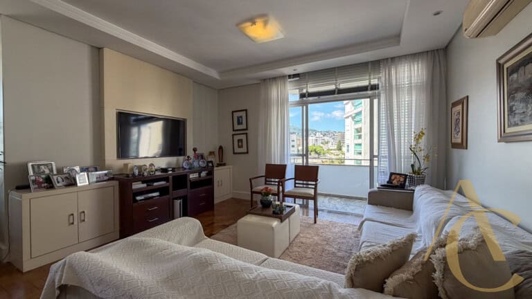 Apartamento à venda – 3 quartos sendo 1 suíte – vista mar – Centro | Florianópolis/SC