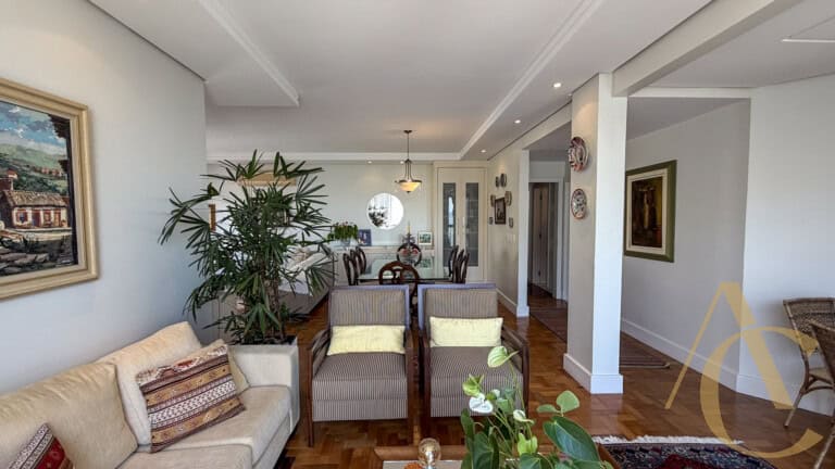Apartamento à venda – 3 quartos sendo 1 suíte – vista mar – Centro | Florianópolis/SC