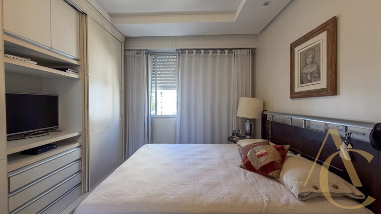 Apartamento à venda – 3 quartos sendo 1 suíte – vista mar – Centro | Florianópolis/SC