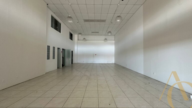 Loja para alugar – 217,00m² – Kobrasol, São José/SC.