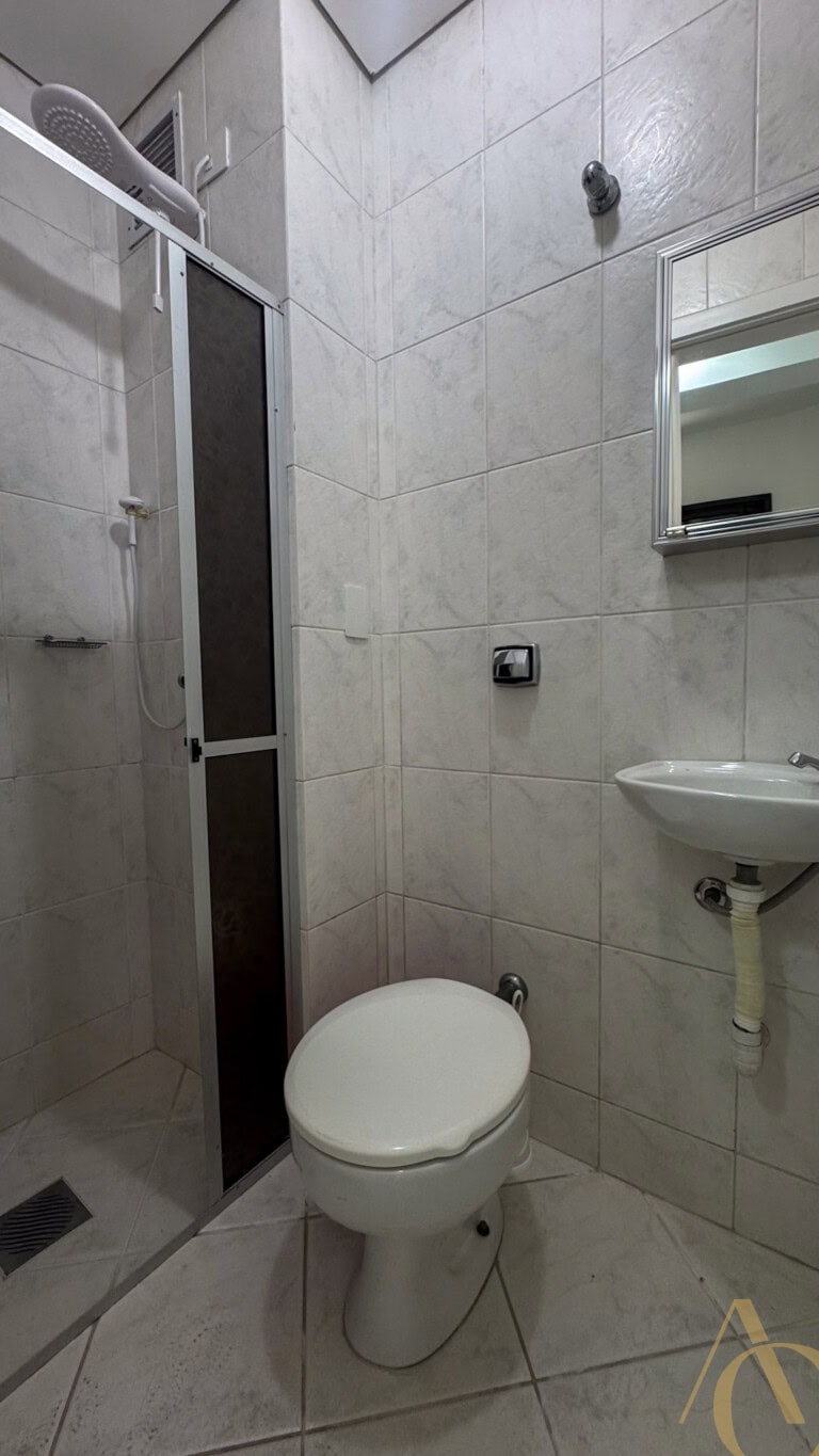 Apartamento para alugar – 3 quartos sendo 1 suíte – Centro | Florianópolis/SC