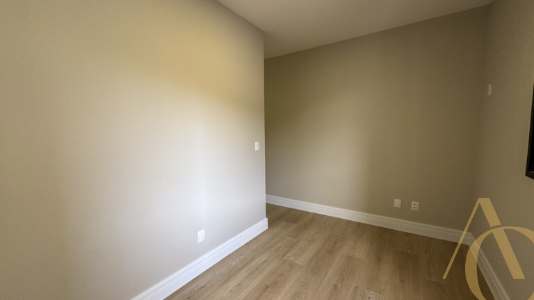 Apartamento para alugar – 2 suítes – Agronômica | Florianópolis/SC.