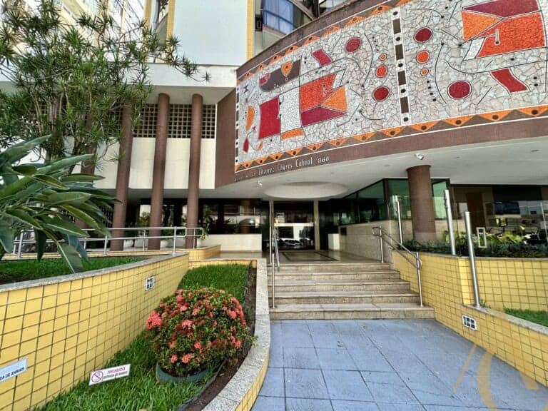 Apartamento para alugar – 3 quartos sendo 1 suíte – Centro | Florianópolis/SC