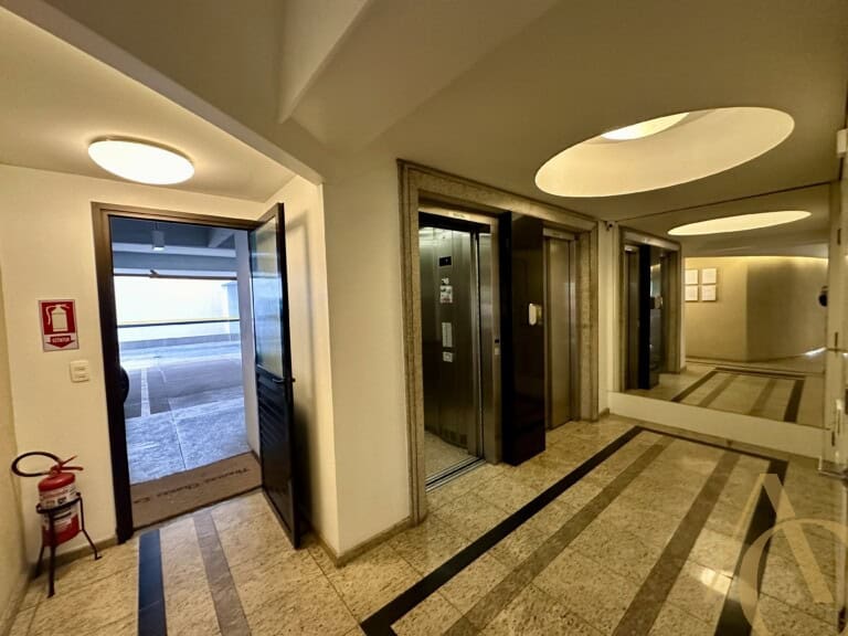 Apartamento para alugar – 3 quartos sendo 1 suíte – Centro | Florianópolis/SC