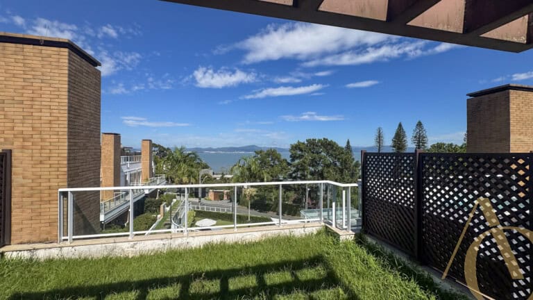 Casa residencial à venda- 4 suítes – Cacupé | Florianópolis/SC.