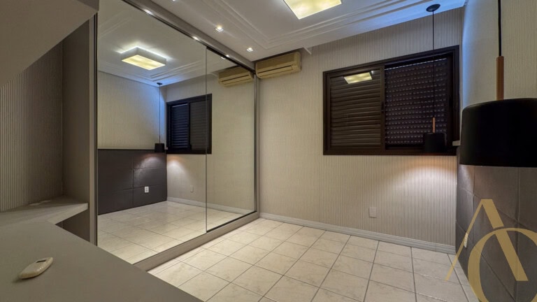 Apartamento para alugar – 3 quartos sendo 1 suíte – Centro | Florianópolis/SC