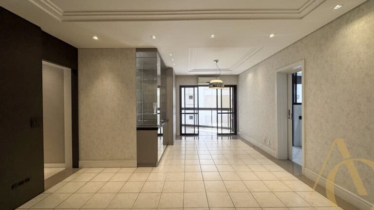 Apartamento para alugar – 3 quartos sendo 1 suíte – Centro | Florianópolis/SC