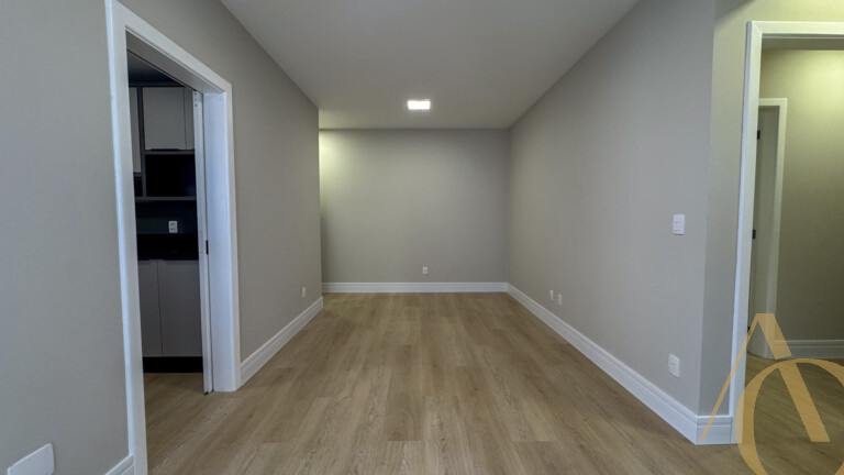 Apartamento para alugar – 2 suítes – Agronômica | Florianópolis/SC.