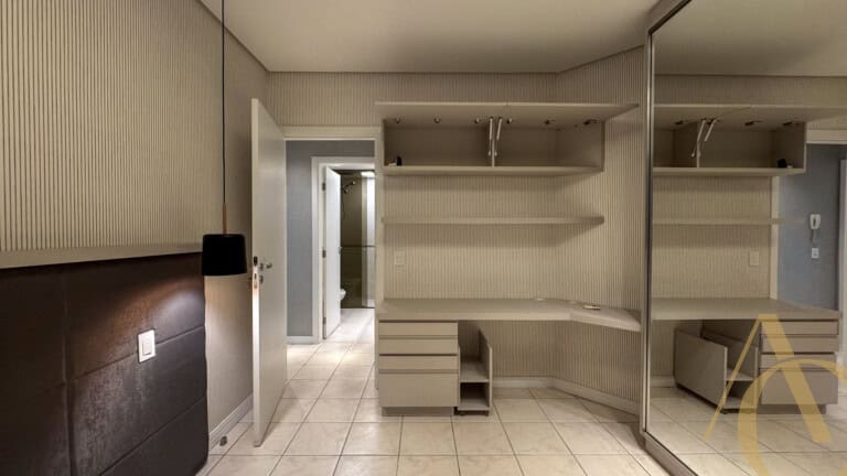 Apartamento para alugar – 3 quartos sendo 1 suíte – Centro | Florianópolis/SC