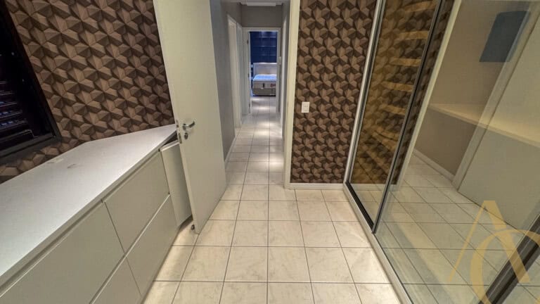 Apartamento para alugar – 3 quartos sendo 1 suíte – Centro | Florianópolis/SC