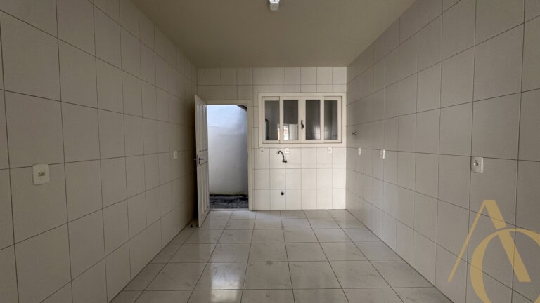 Casa residencial para alugar – 3 quartos – Capoeiras | Florianópolis/SC.