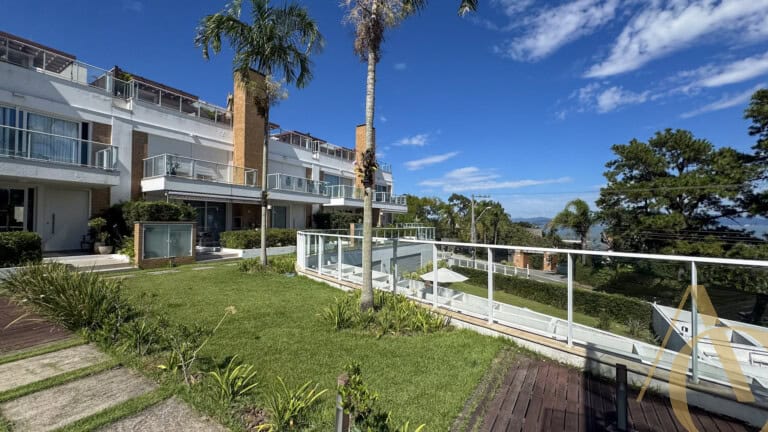 Casa residencial à venda- 4 suítes – Cacupé | Florianópolis/SC.