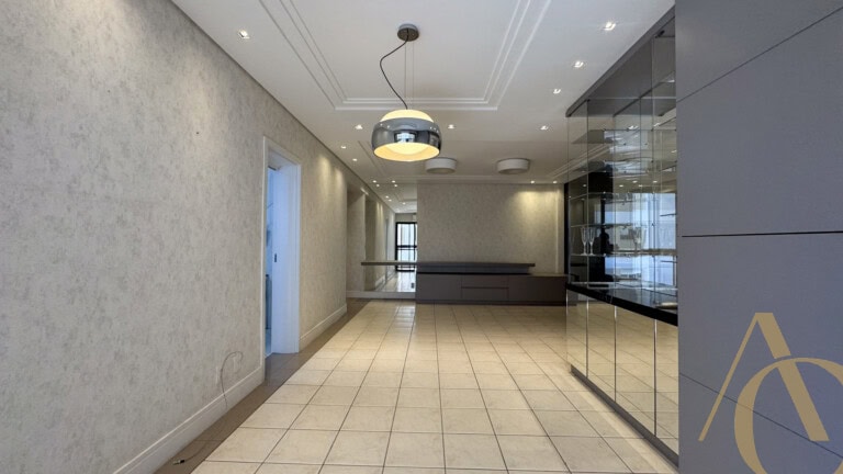 Apartamento para alugar – 3 quartos sendo 1 suíte – Centro | Florianópolis/SC