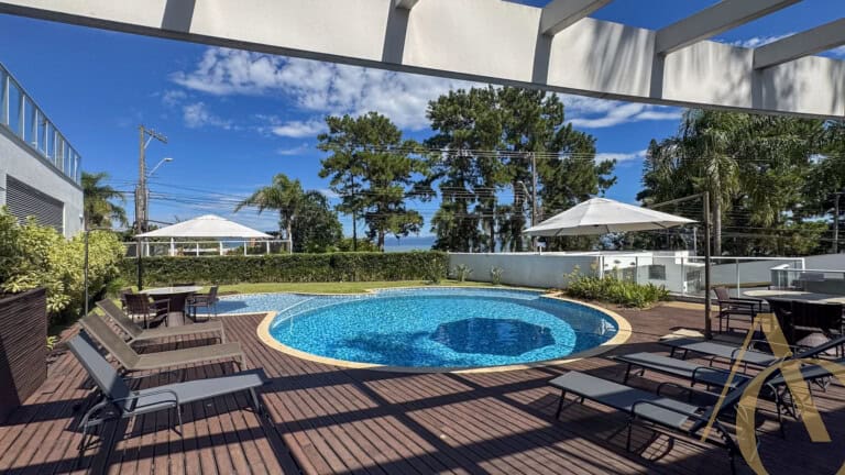Casa residencial à venda- 4 suítes – Cacupé | Florianópolis/SC.