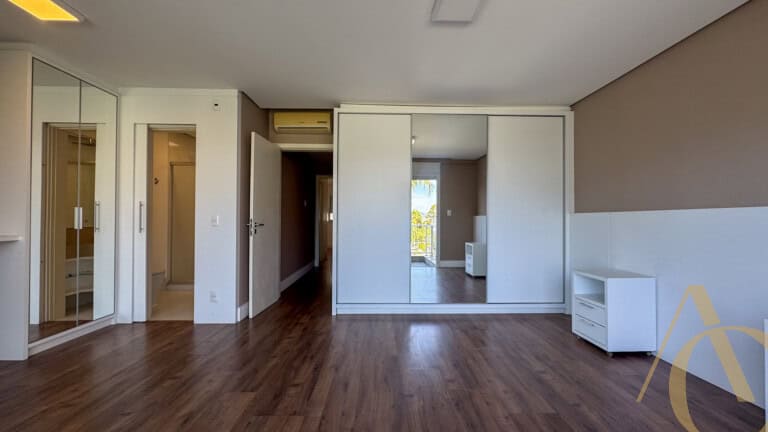 Casa residencial à venda- 4 suítes – Cacupé | Florianópolis/SC.