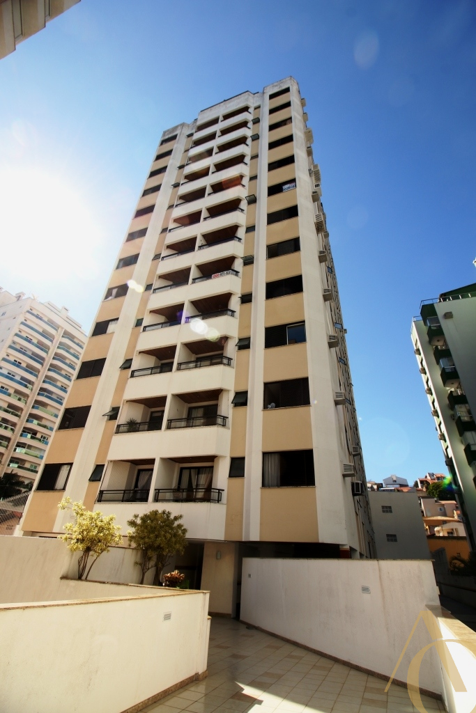 Apartamento para alugar – 2 suítes – Agronômica | Florianópolis/SC.
