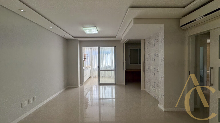 Apartamento à venda – 02 quartos sendo 01 suíte – Trindade | Florianópolis/SC.