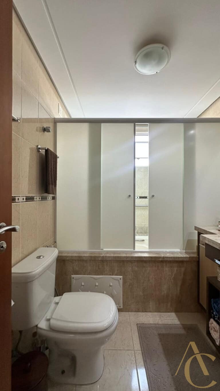 Apartamento à venda – 4 quartos sendo 1 suíte – Campinas | São José/SC.