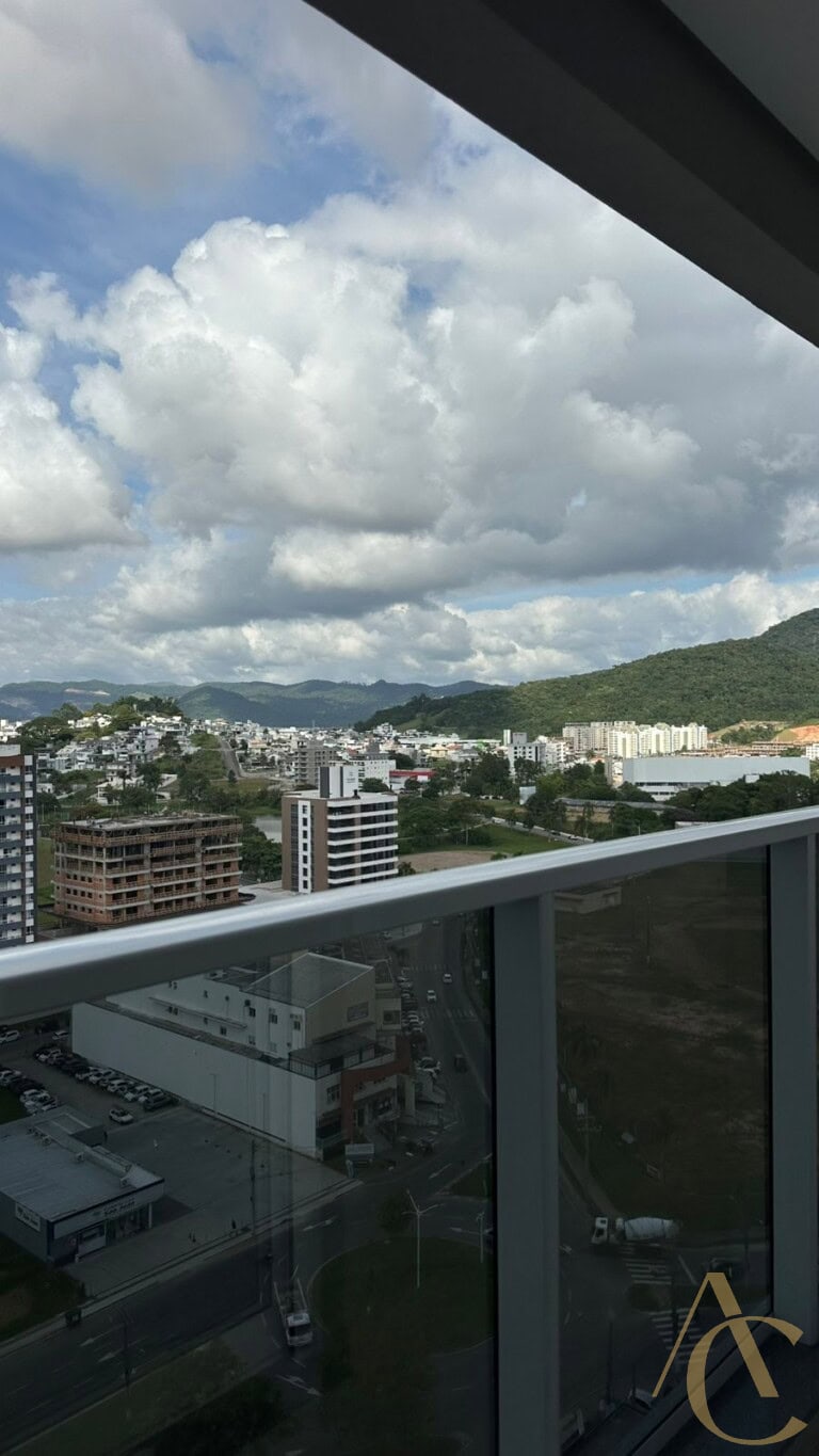 Apartamento/cobertura à venda – 03 dormitórios sendo 2 suítes – Pedra Branca, Palhoça/SC.
