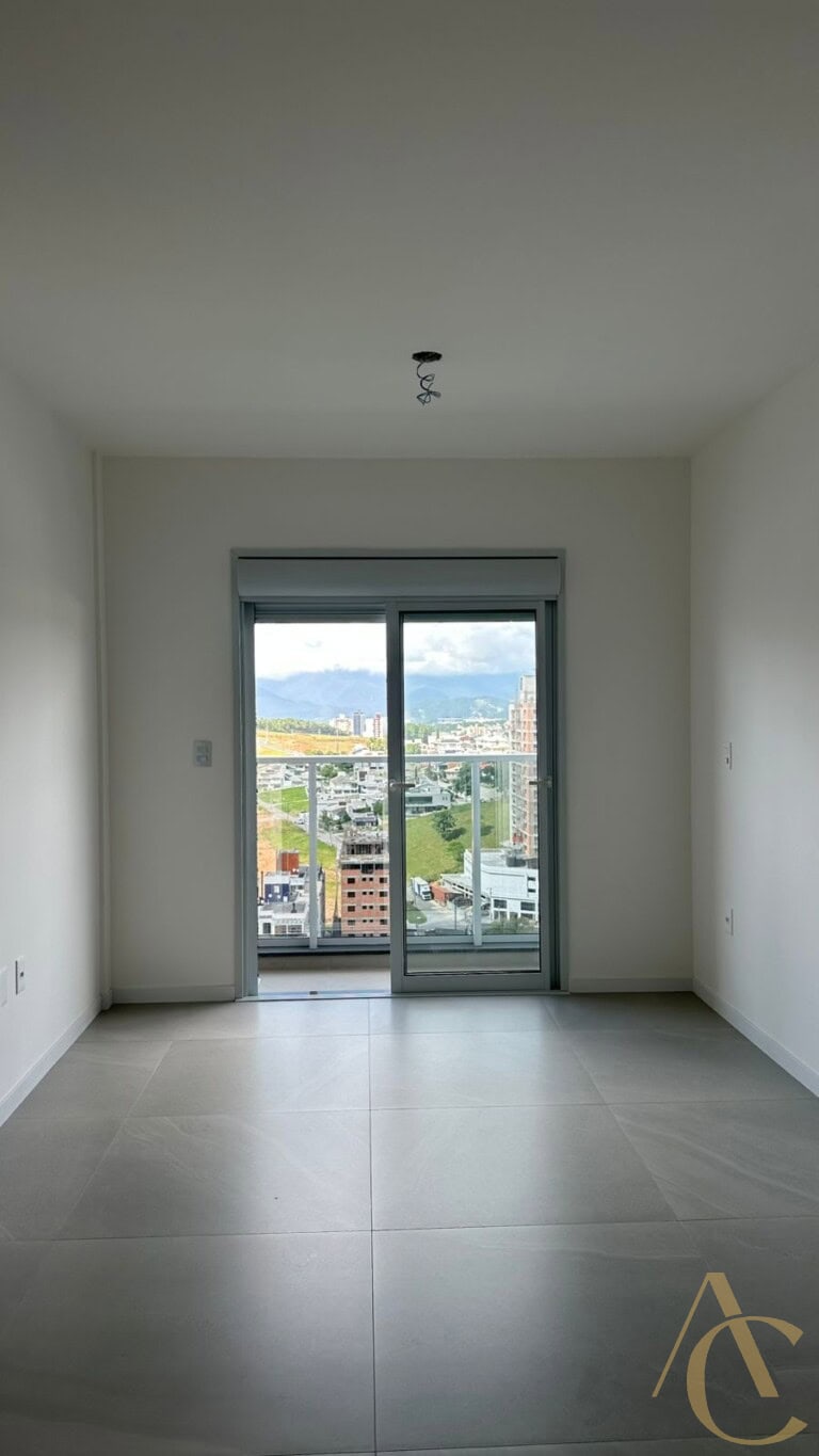 Apartamento/cobertura à venda – 03 dormitórios sendo 2 suítes – Pedra Branca, Palhoça/SC.