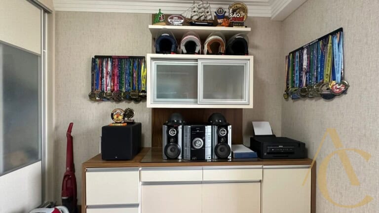 Apartamento à venda – 4 quartos sendo 1 suíte – Campinas | São José/SC.