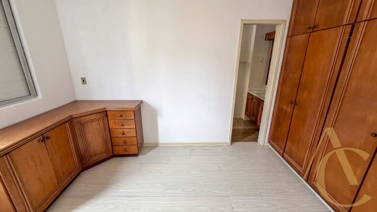 Apartamento para alugar – 2 quartos sendo 1 suíte – Centro | Florianópolis/SC.