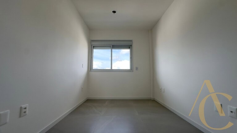 Apartamento/cobertura à venda – 03 dormitórios sendo 2 suítes – Pedra Branca, Palhoça/SC.
