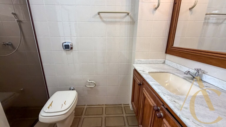 Apartamento para alugar – 2 quartos sendo 1 suíte – Centro | Florianópolis/SC.