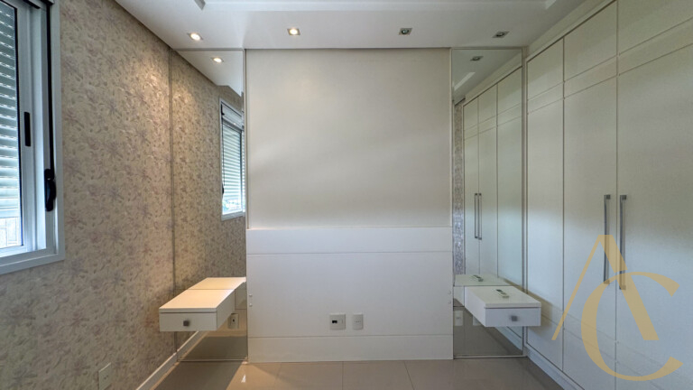 Apartamento à venda – 02 quartos sendo 01 suíte – Trindade | Florianópolis/SC.