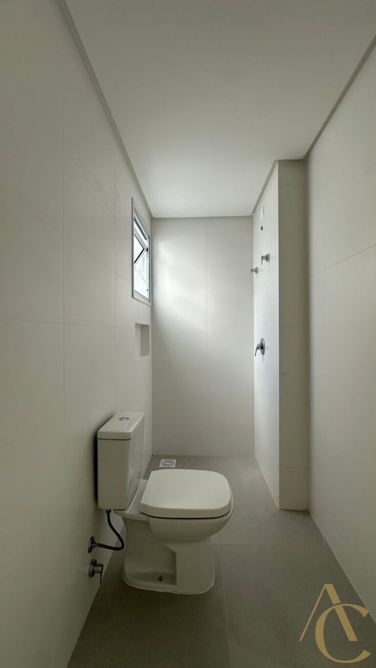 Apartamento/cobertura à venda – 03 dormitórios sendo 2 suítes – Pedra Branca, Palhoça/SC.