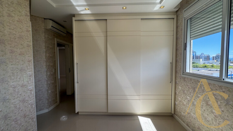 Apartamento à venda – 02 quartos sendo 01 suíte – Trindade | Florianópolis/SC.