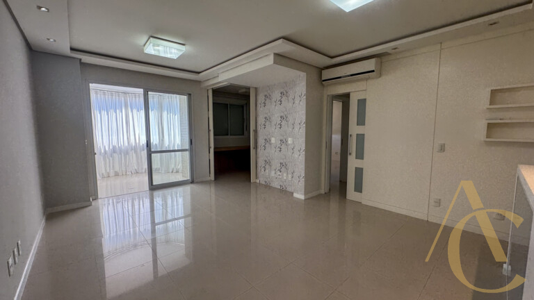 Apartamento à venda – 02 quartos sendo 01 suíte – Trindade | Florianópolis/SC.