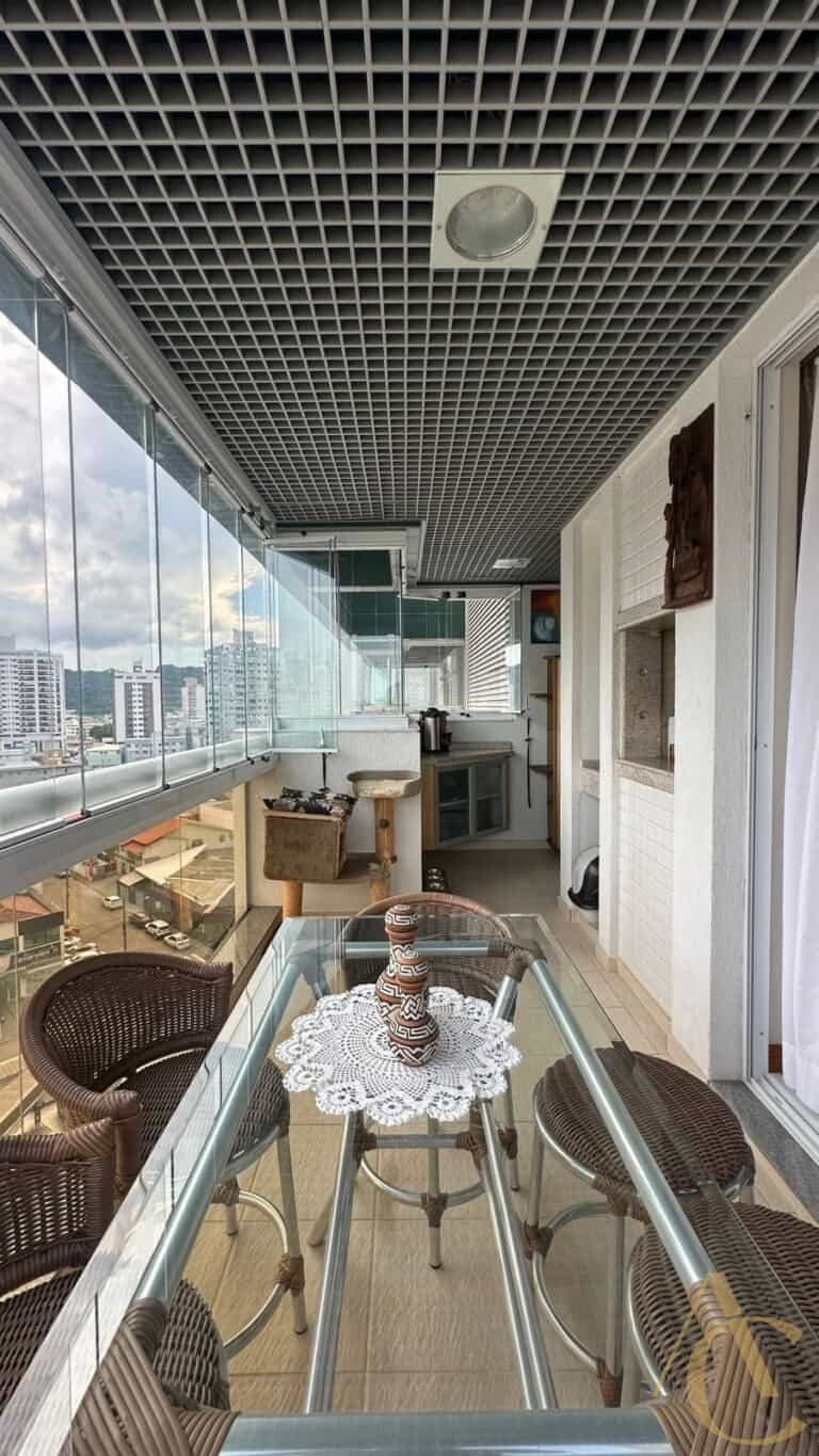 Apartamento à venda – 4 quartos sendo 1 suíte – Campinas | São José/SC.