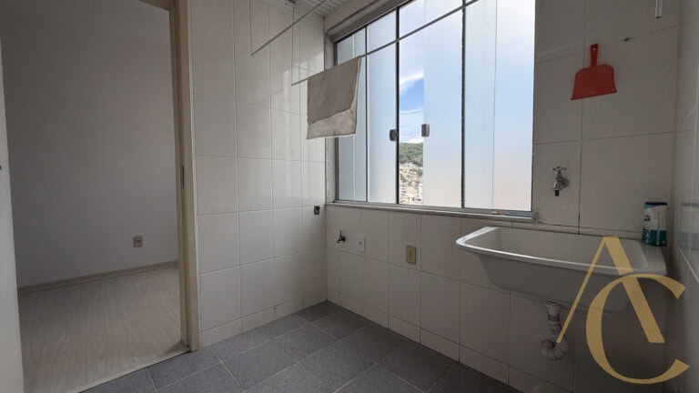 Apartamento para alugar – 2 quartos sendo 1 suíte – Centro | Florianópolis/SC.