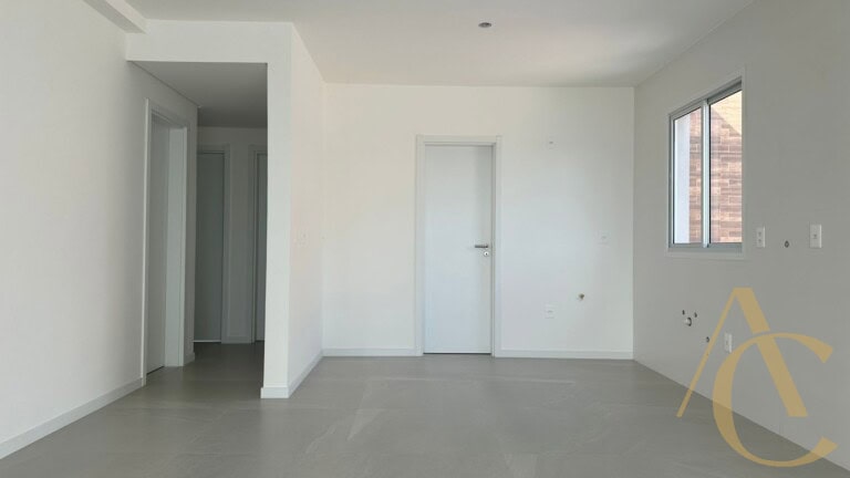 Apartamento/cobertura à venda – 03 dormitórios sendo 2 suítes – Pedra Branca, Palhoça/SC.