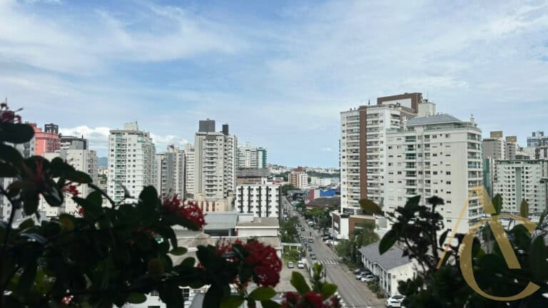 Apartamento à venda – 4 quartos sendo 1 suíte – Campinas | São José/SC.