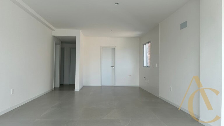 Apartamento/cobertura à venda – 03 dormitórios sendo 2 suítes – Pedra Branca, Palhoça/SC.