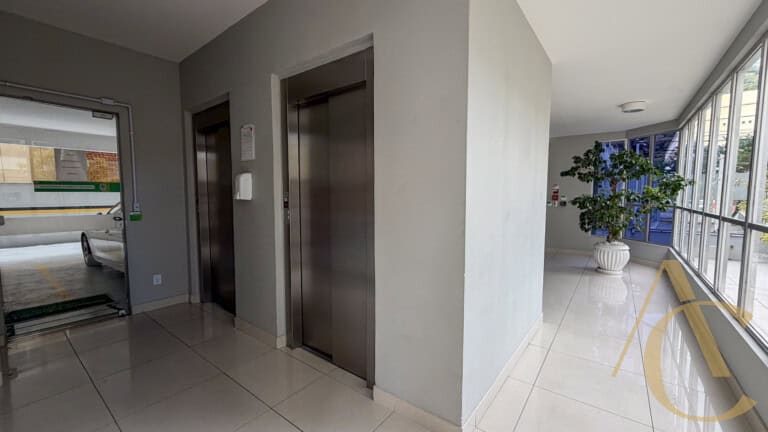 Apartamento para alugar – 2 quartos sendo 1 suíte – Centro | Florianópolis/SC.