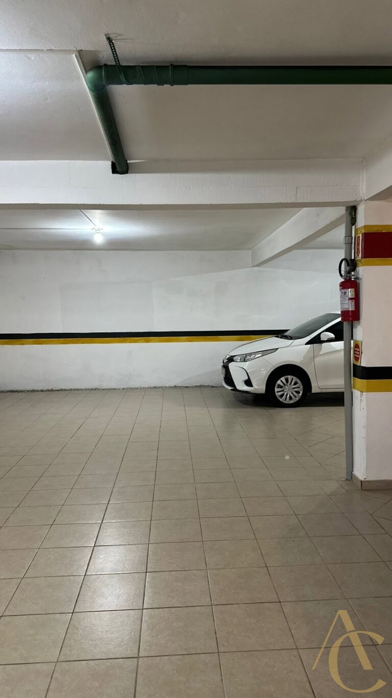 Apartamento para alugar – 3 quartos sendo 1 suíte – Centro | Florianópolis/SC.