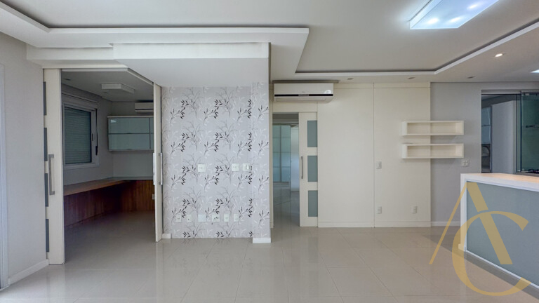 Apartamento à venda – 02 quartos sendo 01 suíte – Trindade | Florianópolis/SC.