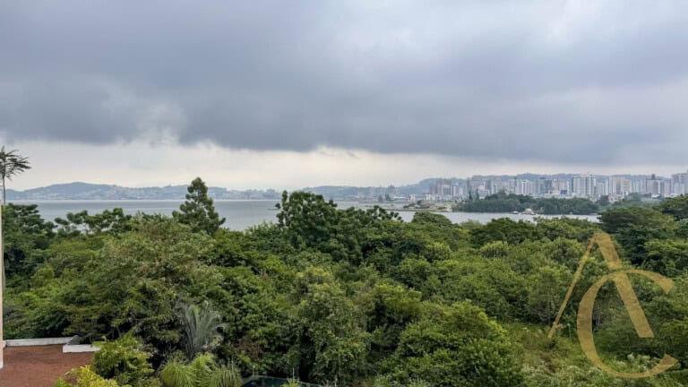 Apartamento para alugar –  Abraão | Florianópolis/SC.