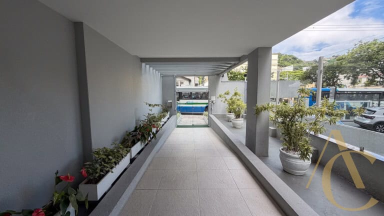 Apartamento para alugar – 2 quartos sendo 1 suíte – Centro | Florianópolis/SC.