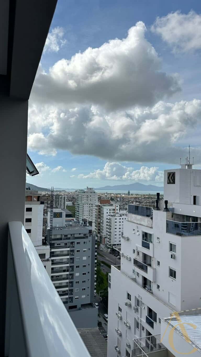 Apartamento/cobertura à venda – 03 dormitórios sendo 2 suítes – Pedra Branca, Palhoça/SC.