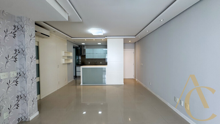 Apartamento à venda – 02 quartos sendo 01 suíte – Trindade | Florianópolis/SC.